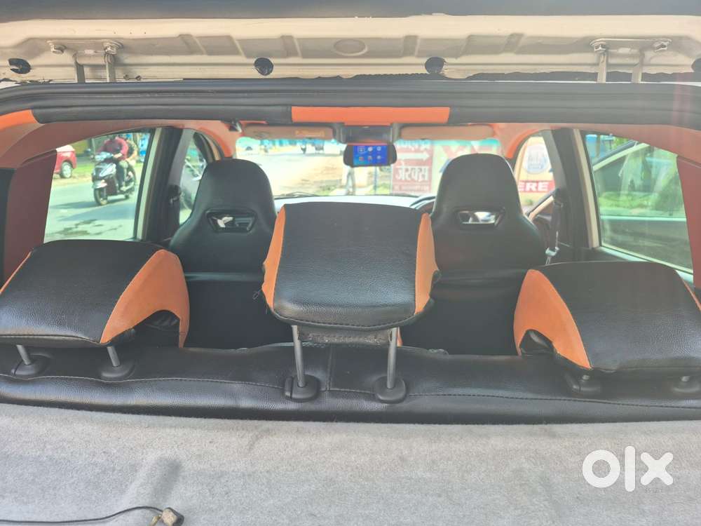 Mahindra Kuv 100 2016-2017 Mfalcon G80 K8 Dual Tone, 2016, Petrol