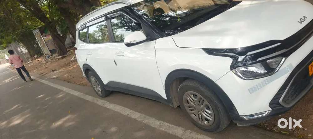 Kia Carens 2025 Petrol + Cng Extra Fitment Recently 50000 Km Driven