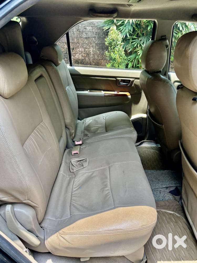 Toyota Fortuner [2009-2012] 3.0 4x4 Mt, 2010, Diesel