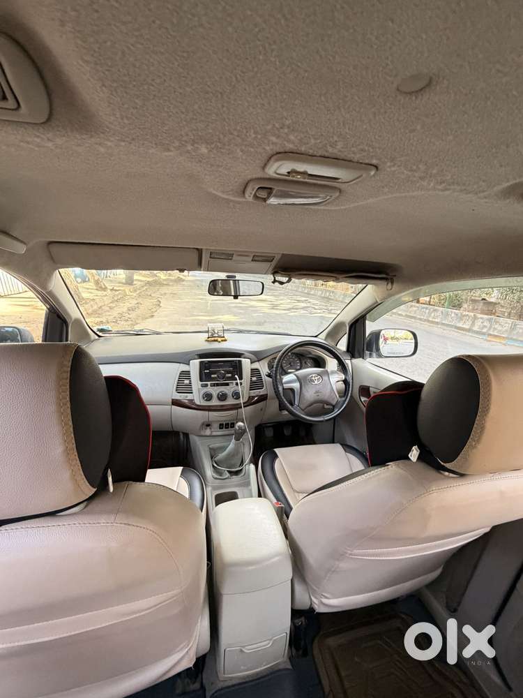 Toyota Innova 2.5 G (diesel) 7 Seater Bs Iv, 2014, Diesel