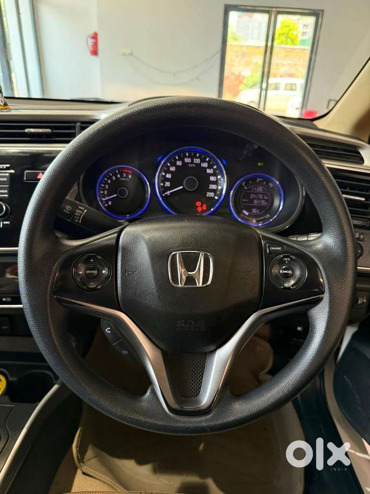 Honda City 1.5 V 4th Gen I-vtec Mt, 2016, Petrol