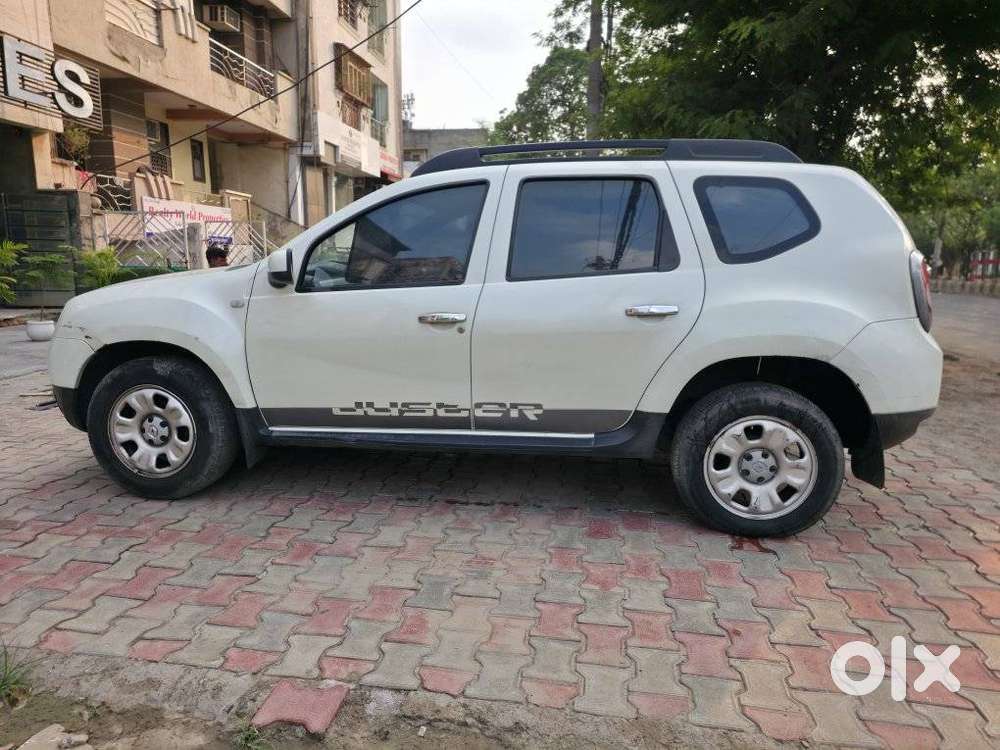 Renault Duster Rxe, 2013, Petrol