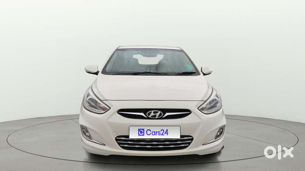 Hyundai Verna Fluidic 1.6 Vtvt Sx Opt, 2014, Petrol