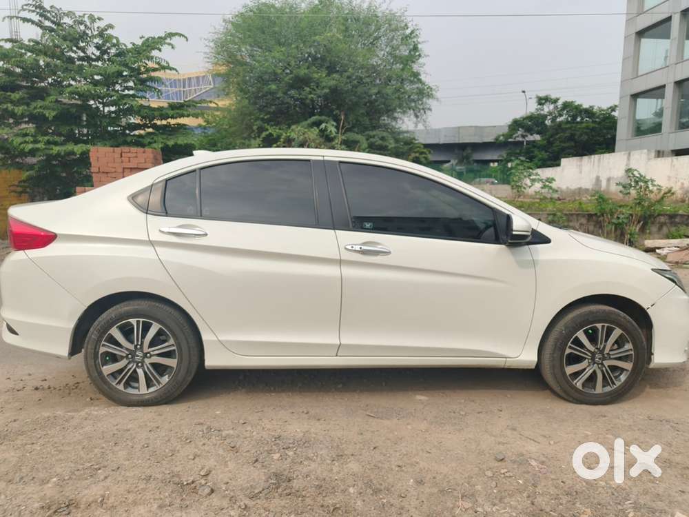 Honda City V Mt Exclusive, 2022, Petrol