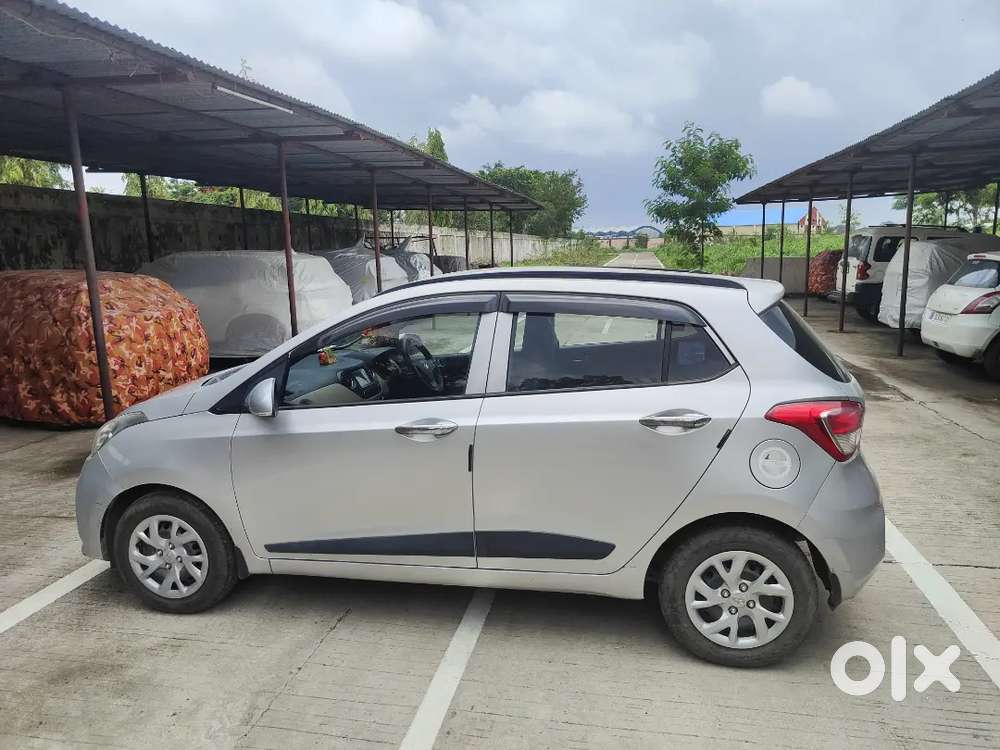 Hyundai Grand I10 2017 Car