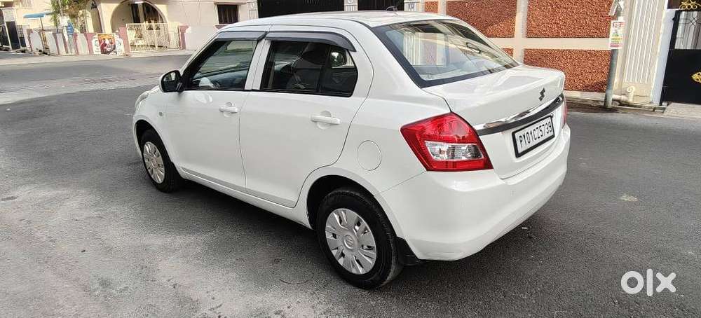 Maruti Suzuki Swift Dzire Lxi Option, 2022, Petrol