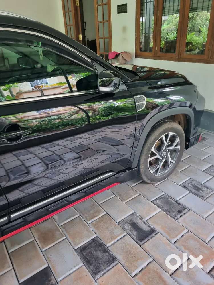 Toyota Urban Cruiser 2025 S Hybrid Aero Edition