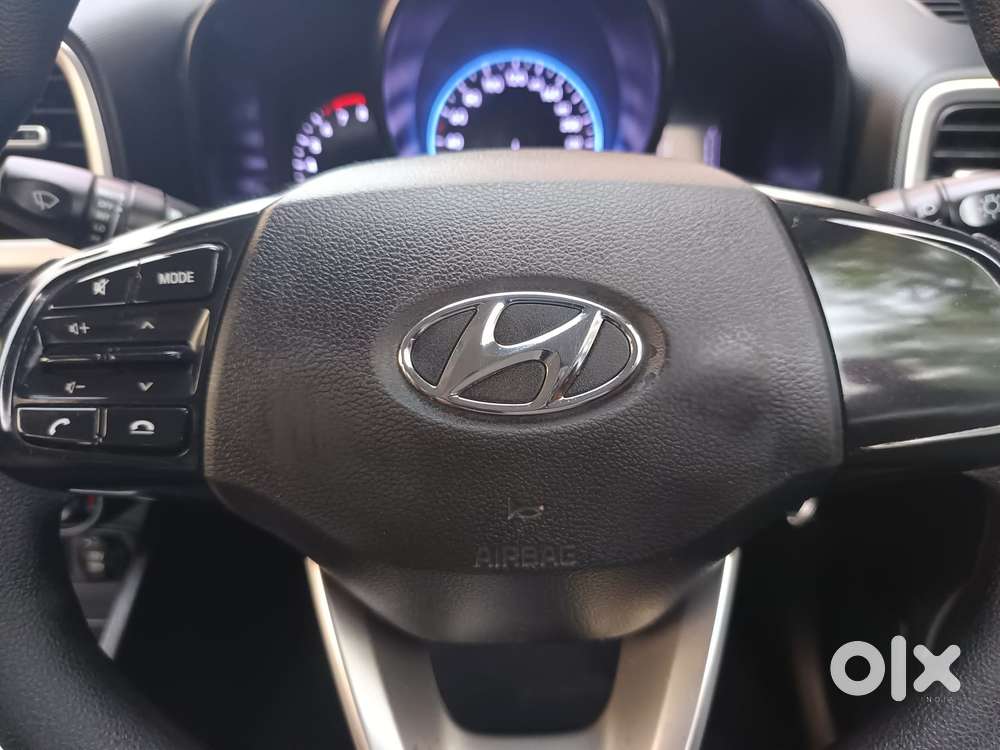 Hyundai Venue 1.2 S (o), 2019, Petrol