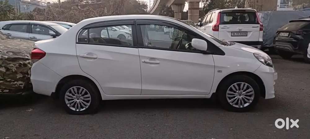 Honda Amaze 2015 Diesel Well Maintained