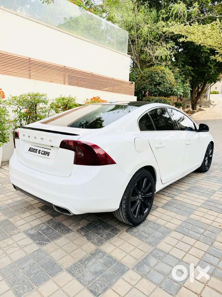 Volvo S60 D5 Inscription, 2016, Diesel