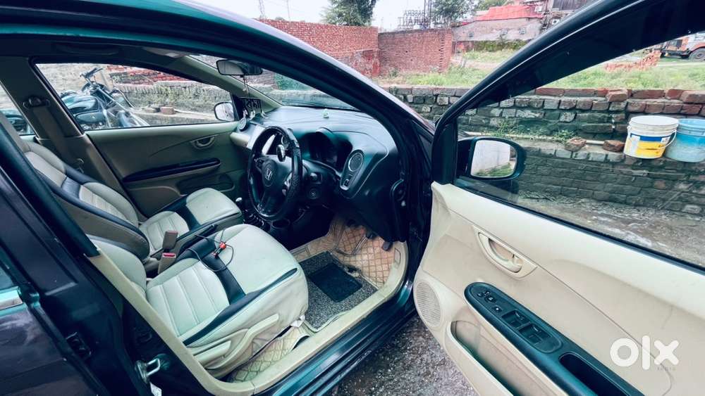 Honda Amaze 2016 Diesel Well Maintained