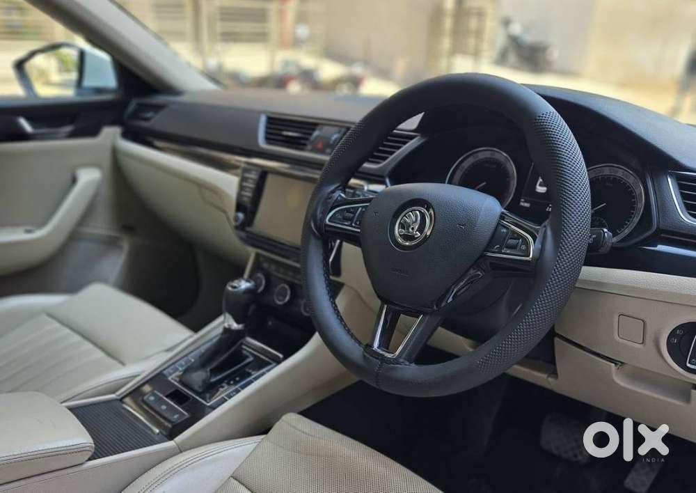 Skoda Superb Lk 1.8 Tsi At, 2017, Petrol