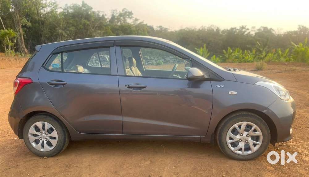Hyundai I10 2018 Petrol 59000 Km Driven Automatic With Very Good Cond