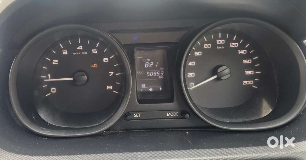 Tata Tiago Xe, 2016, Petrol