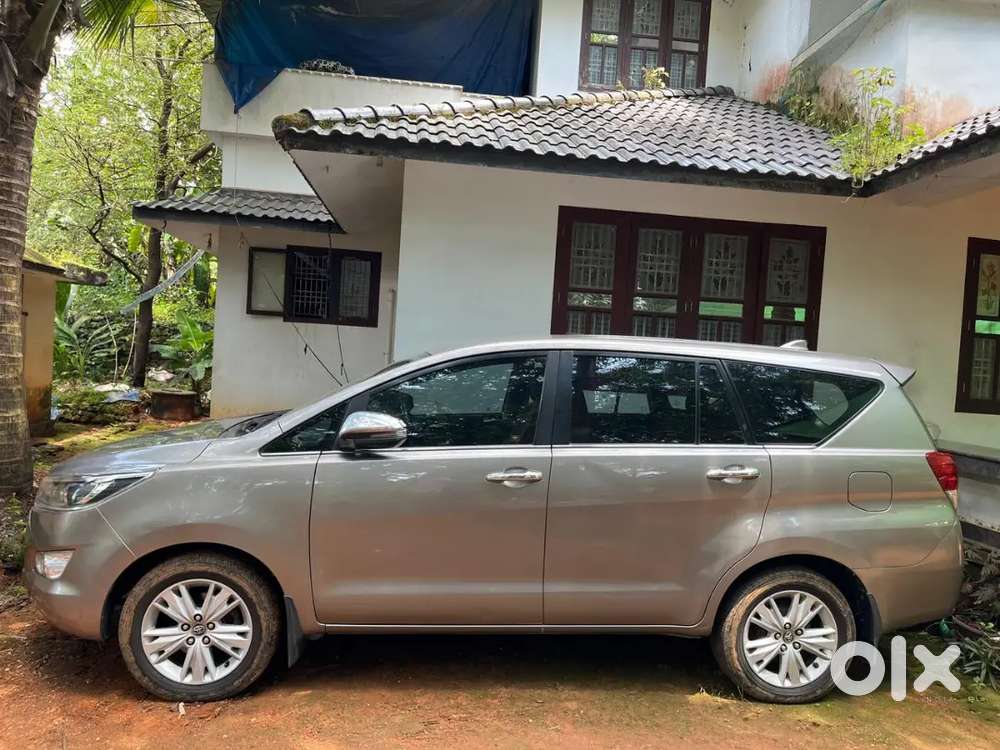 Toyota Innova Crysta 2019