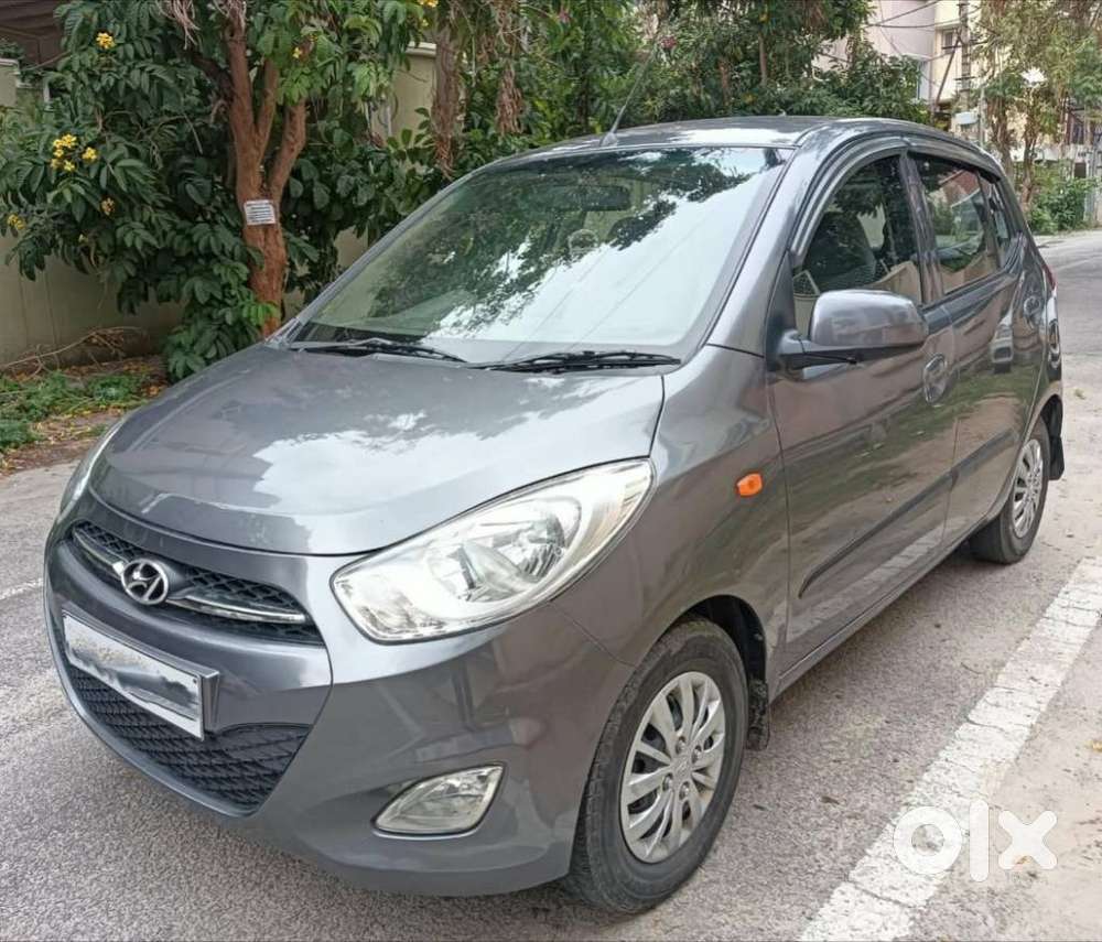 Hyundai I10 Sportz, 2016, Petrol