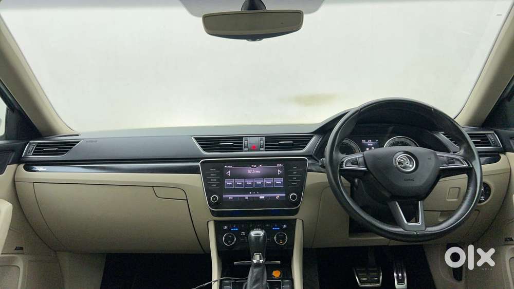 Skoda Superb Lk 1.8 Tsi At, 2018, Petrol