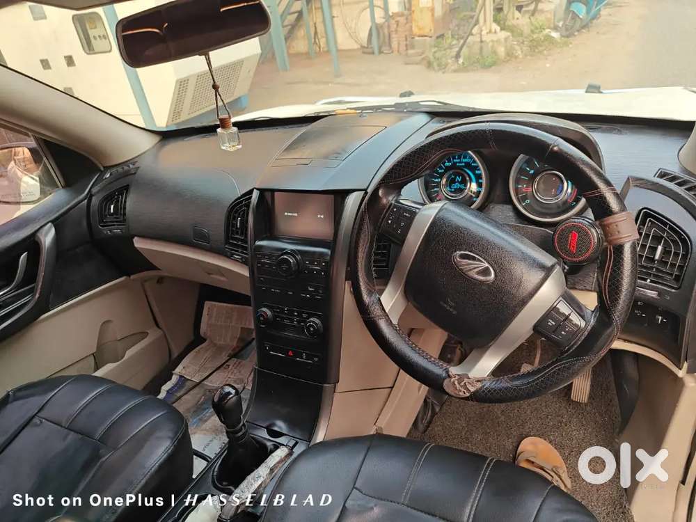 Mahindra Xuv500 2017 Diesel 100000 Km Driven