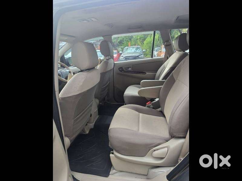 Toyota Innova 2.5 Vx (diesel) 7 Seater Bs Iv, 2013, Diesel