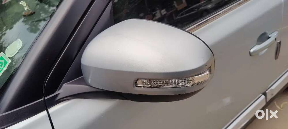 Maruti Suzuki Brezza Zxi At (petrol) &ndash; Single Owner &ndash; Sunroof