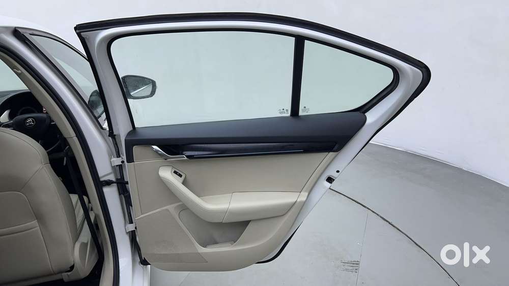 Skoda Octavia 2.0 L K Tsi At, 2018, Petrol