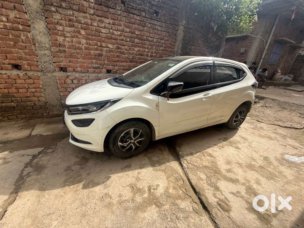 Tata Altroz 2021 Petrol 26500 Km Driven