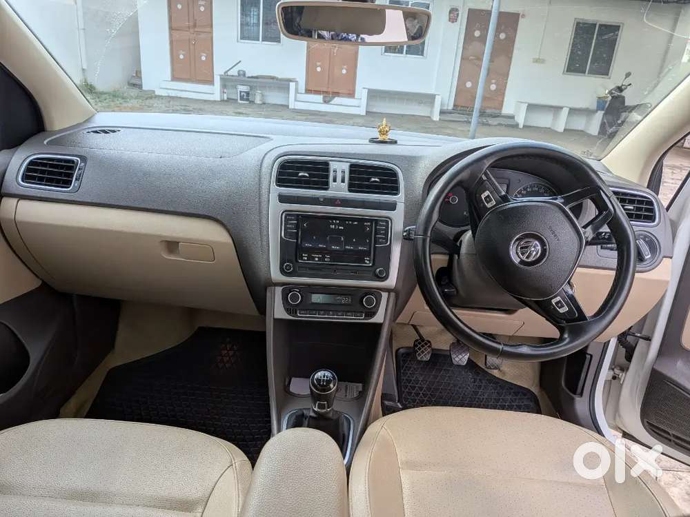 Volkswagen Vento Highline Petrol 2019