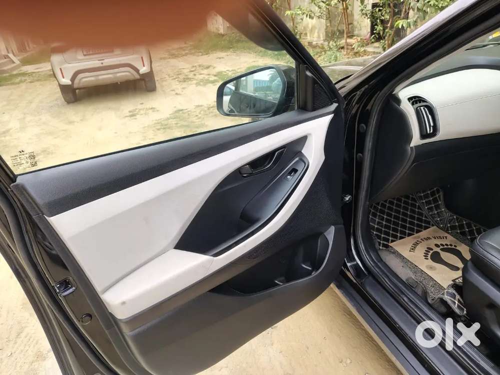Doctor Driven Well Maintained Hyundai Creta,black Colors, For Sale