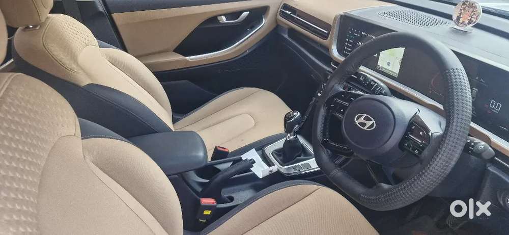 Hyundai Alcazar 2025 Petrol 4500 Km Driven With Sunroof 6 Month Old