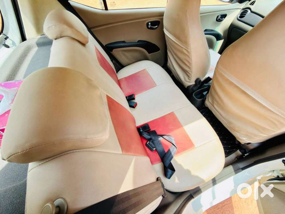 Hyundai I10 Sportz At, 2012, Petrol