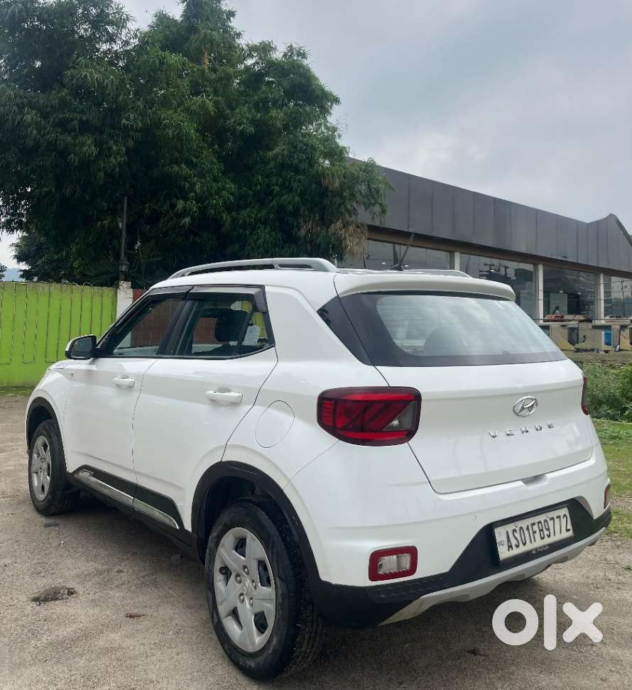 Hyundai Venue, 2022, Petrol