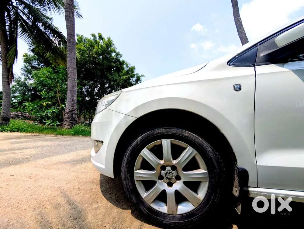 Skoda Rapid 1.6 2013