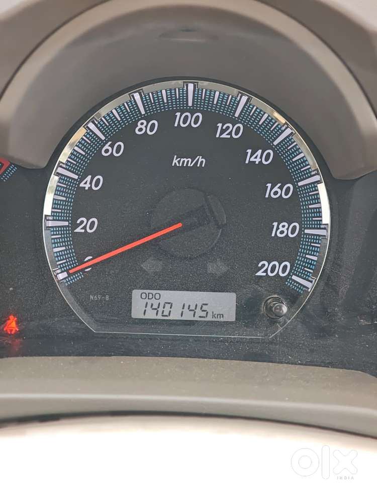 Toyota Fortuner 4x2 Manual, 2013, Diesel