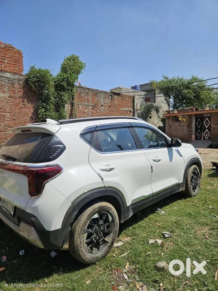Kia Sonet 2025 Petrol 13000 Km Driven