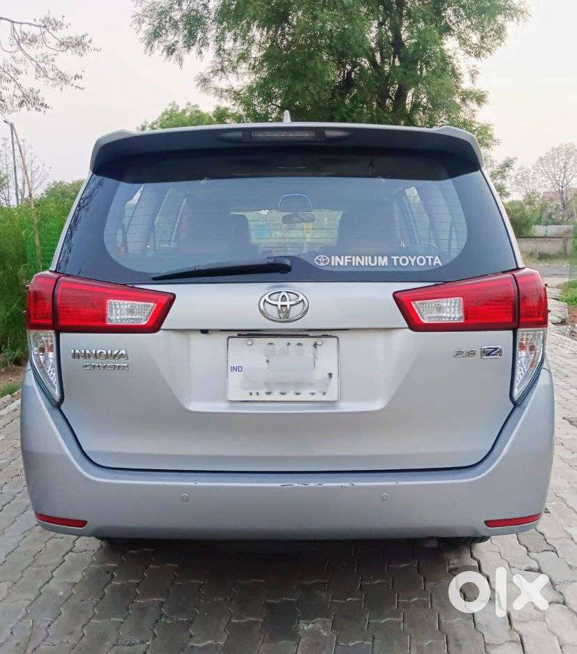 Toyota Innova Crysta 2.8z Automatic, 2016, Diesel