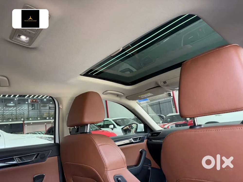 Skoda Superb 2.0 L&k Tsi At, 2022, Petrol