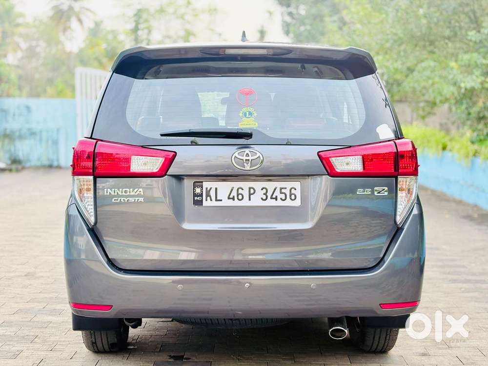 Toyota Innova Crysta 2.8z Automatic, 2016, Diesel