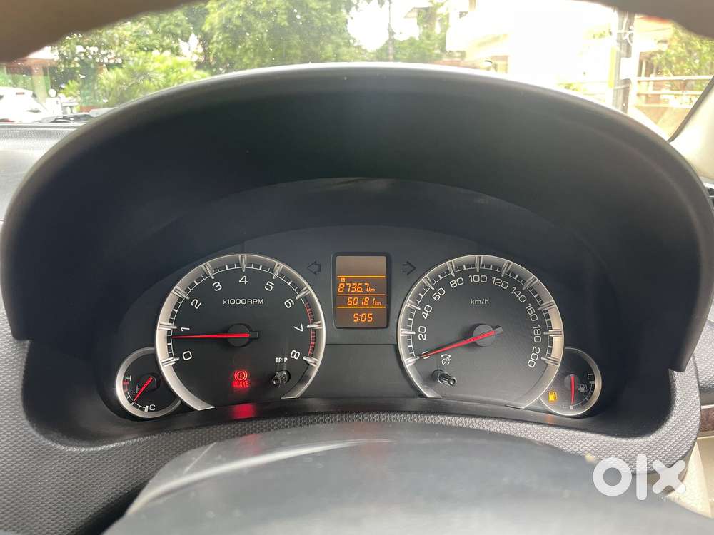 Maruti Suzuki Swift Dzire Vxi Optional, 2014, Petrol