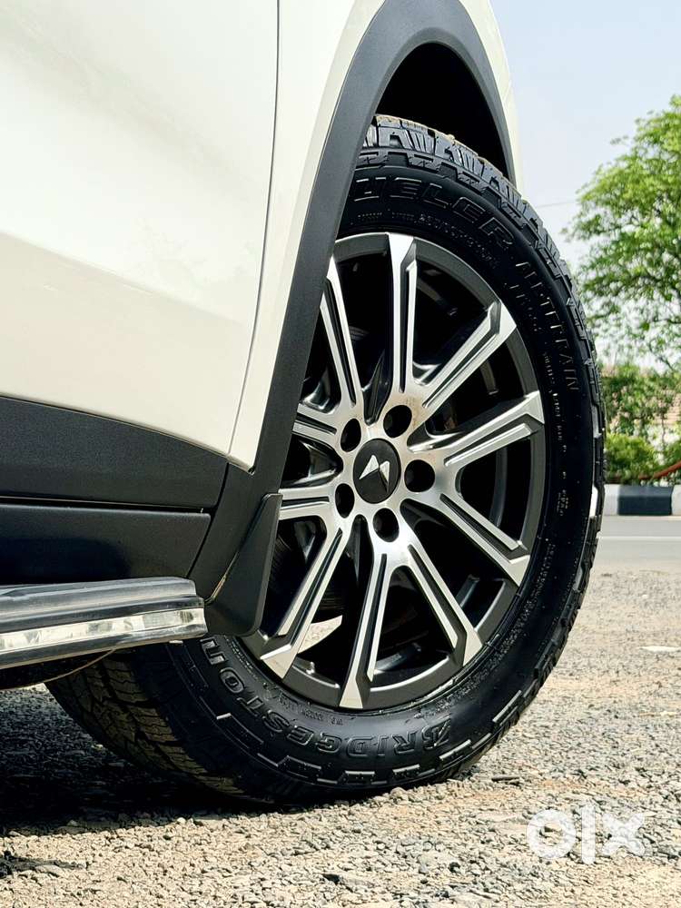 Mahindra Xuv700 2.2 Ax 7 Diesel At Luxury Pack Str, 2023, Diesel