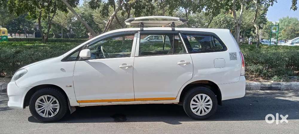 Toyota Innova 2011 Diesel Well Maintained