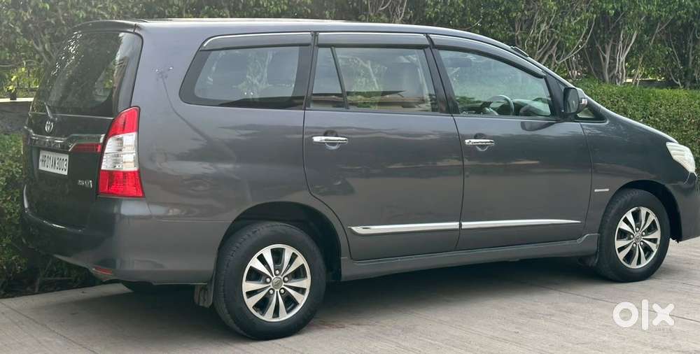 Toyota Innova 2.5 Vx 7 Seater Bs Iv, 2015, Diesel