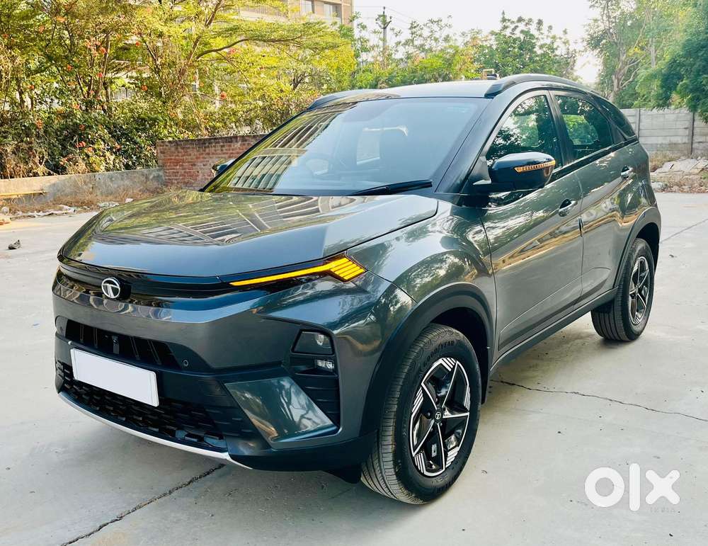 Tata Nexon Fearless Plus S 1.5 Revotorq Diesel 6 Amt Dt, 2023, Diese..