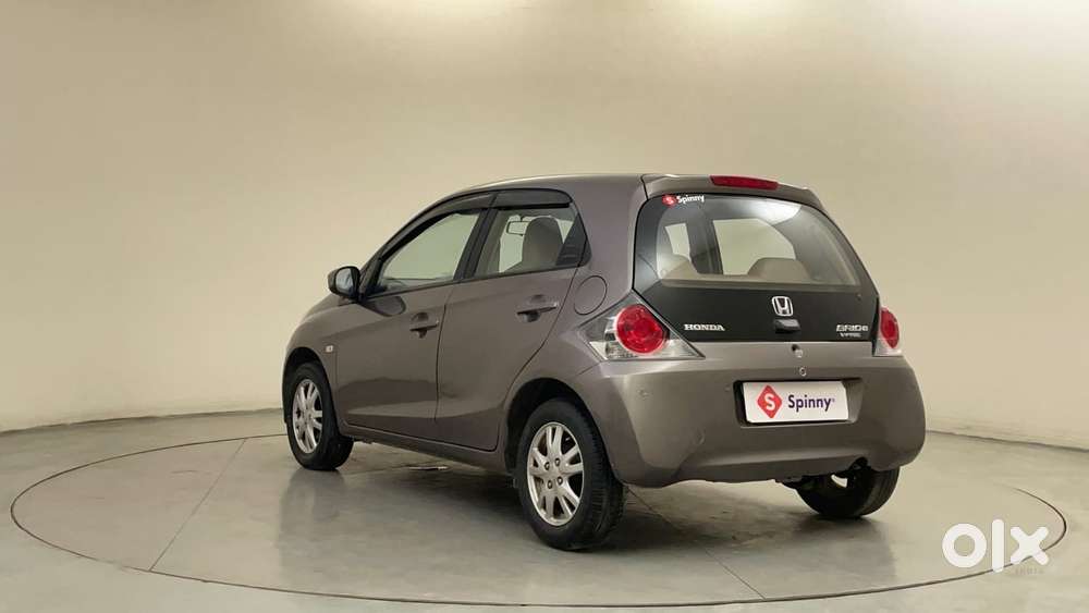 Honda Brio V Mt, 2013, Petrol