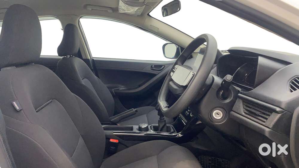 Tata Nexon Smart Plus S 1.2 Revotron Petrol 5 Mt, 2024, Petrol