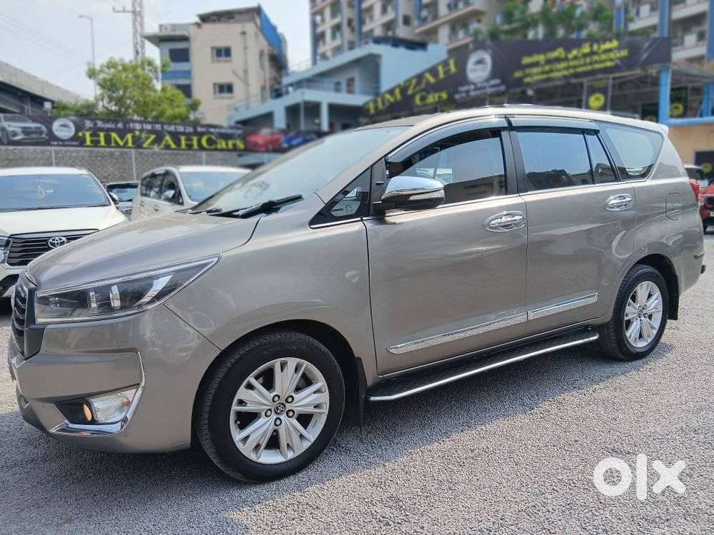 Toyota Innova Crysta 2.8z Automatic, 2016, Diesel