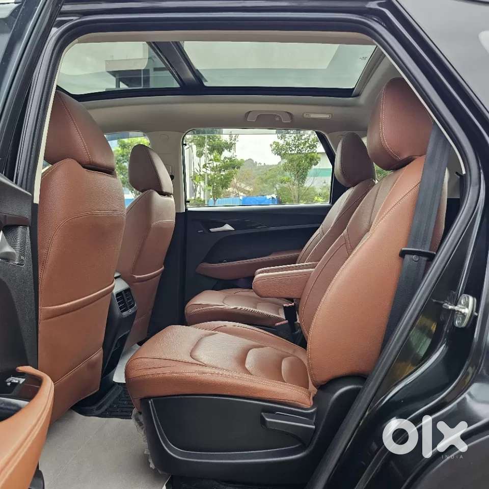 Mg Hector Plus 1.5 Sharp Turbo Cvt 6 Str, 2022, Petrol