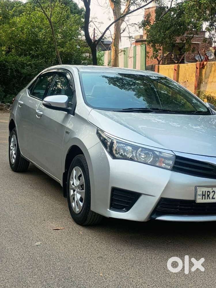 Toyota Corolla Altis 1.8 J, 2015, Petrol