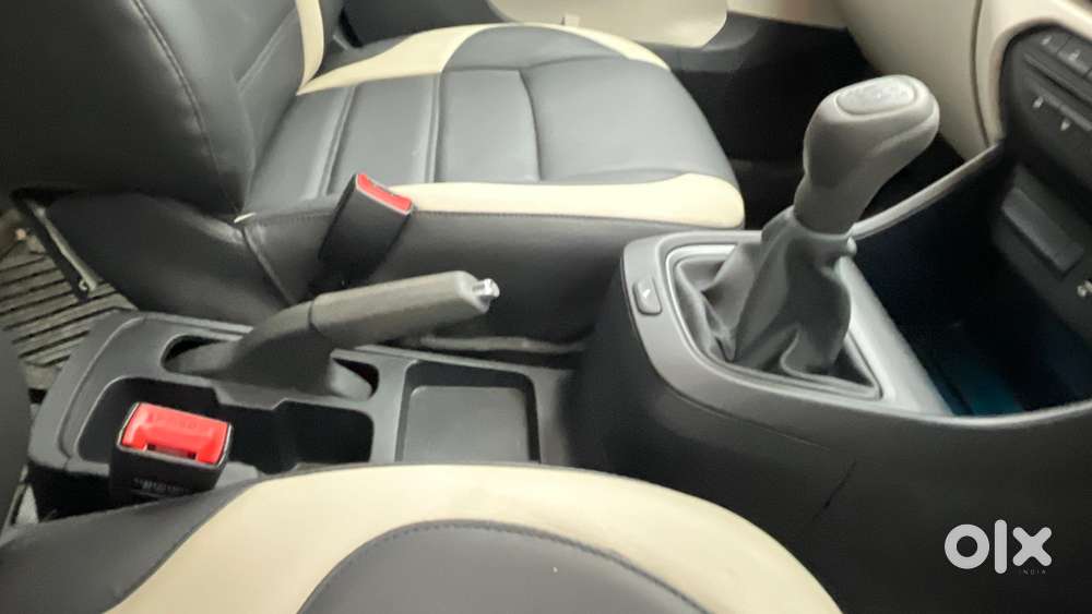 Tata Altroz 1.2 Xe Plus Petrol, 2022, Petrol