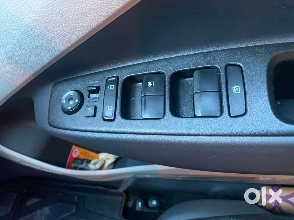 Hyundai Aura S 2026  11,000 Kms  Single Owner  Excellent Condition