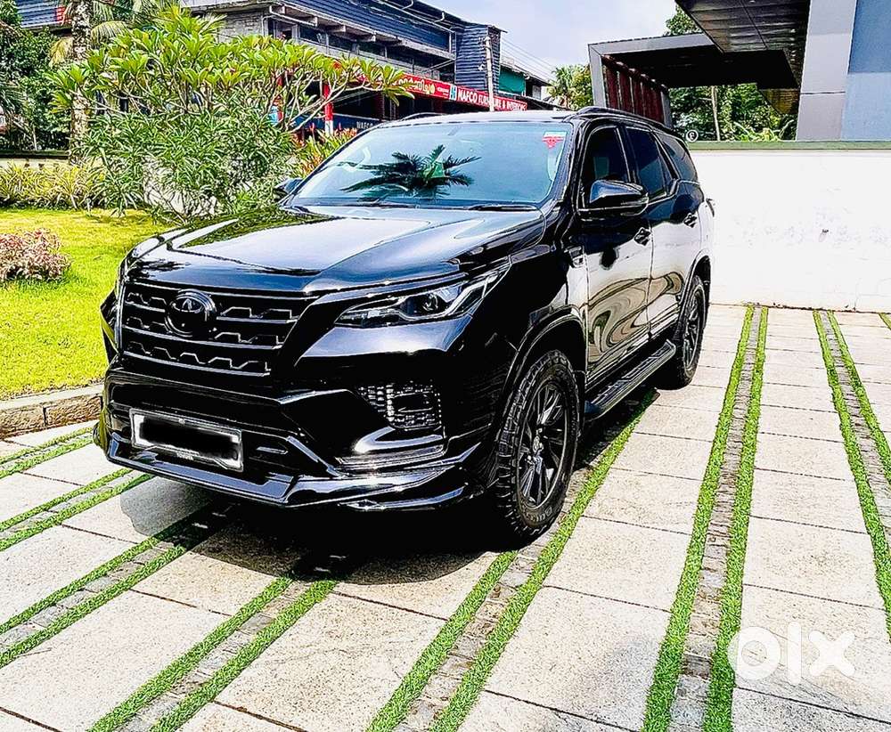 Toyota Fortuner 2025 Diesel Well Maintained
